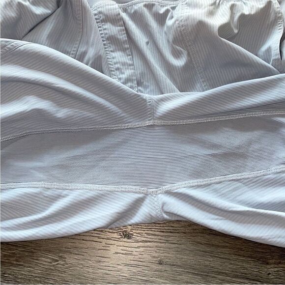 Lululemon Athletica Light Grey Dance Studio 25” - Picture 9 of 9